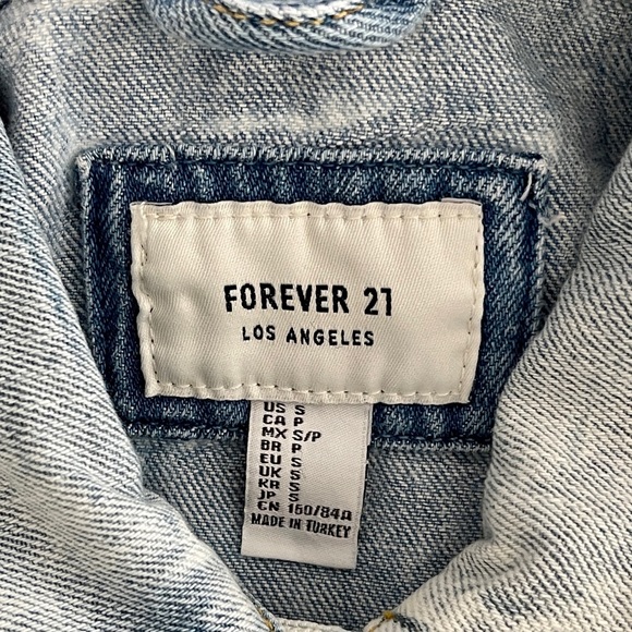 WOMEN’S “ACID WASH” JEAN JACKET (FOREVER 21) - SMALL - Picture 3 of 7